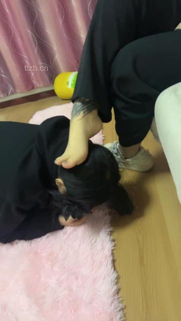 图片[6]_【最浪女慕】强迫闺蜜舔脏鞋/耳光/掐脖【完整版】_HD绳艺资源