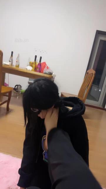 图片[13]_【最浪女慕】强迫闺蜜舔脏鞋/耳光/掐脖【完整版】_HD绳艺资源