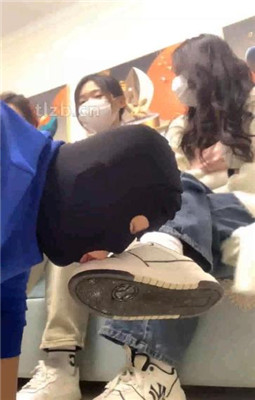 【精神小妹】4S素人学生主-恋足玩脚奴_HD绳艺资源