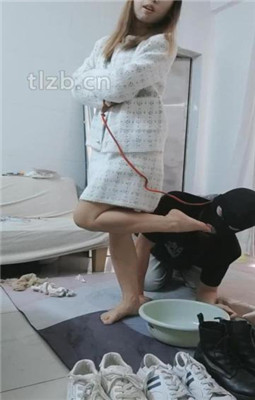 图片[12]_【珈瑶】圈养狗伺候起床-晨尿/靴子肉丝_HD绳艺资源