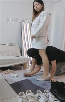 图片[13]_【珈瑶】圈养狗伺候起床-晨尿/靴子肉丝_HD绳艺资源