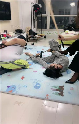 图片[12]_【狠欣人】情侣奴-五花大绑强迫舔鞋/高跟踩踏_HD绳艺资源