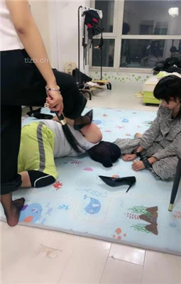 图片[14]_【狠欣人】情侣奴-五花大绑强迫舔鞋/高跟踩踏_HD绳艺资源