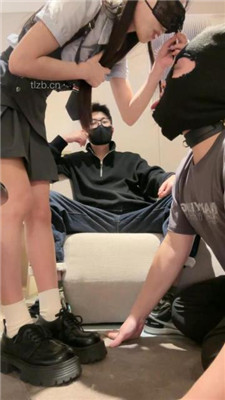 图片[15]_【菜小心】情侣主虐绿帽-闻脚猜主人/混合圣水泡面【完整版】_HD绳艺资源