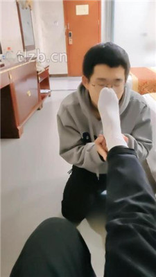 图片[2]_【安安绳艺导师】男S-跪舔原味白袜脚_HD绳艺资源