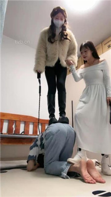 图片[4]_【樱子大人】双S虐狗-长靴白鞋踩踏/转胯/窒息/绳艺技巧【双视角版】_HD绳艺资源