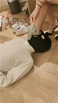 图片[7]_【青岛00后S】情侣主-喝圣水/舔脏鞋/清理臭袜子/脚喂食_HD绳艺资源