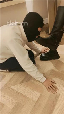 【青岛00后S】清理黑丝靴子-男主艺术深喉-狂舔黑丝脚_HD绳艺资源