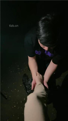 【Alina七】户外刺激tj-遛狗胯下辱/窒息/舔脚_HD绳艺资源