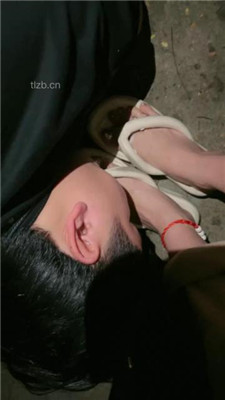 图片[20]_【Alina七】户外刺激tj-遛狗胯下辱/窒息/舔脚_HD绳艺资源
