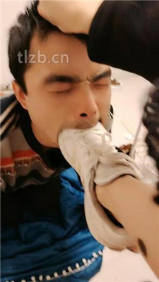 图片[13]_【鱼子酱】强迫舔多双脏鞋底/揪耳朵_HD绳艺资源