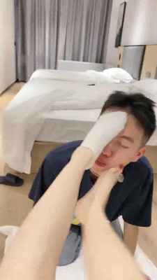 图片[4]_【奶味茶茶】运动鞋碾压吸味/白船袜踩头/骑夹脖子_HD绳艺资源