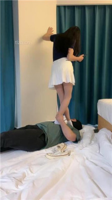 图片[4]_【爱丽丝S】白袜帆布鞋踩踏专场_HD绳艺资源