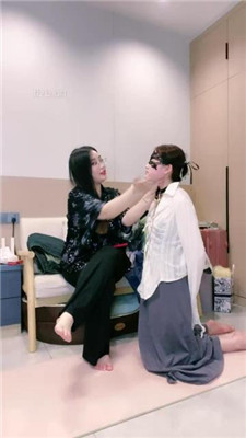 【小羊】母畜-艺术装置塞嘴/滴蜡/sp/舔裸足/耳光_HD绳艺资源