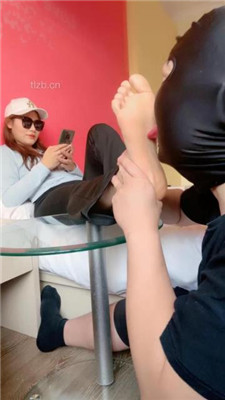 图片[4]_【奈奈女主】运动后跪舔原味白袜裸足_HD绳艺资源