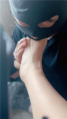 图片[7]_【奈奈女主】运动后跪舔原味白袜裸足_HD绳艺资源