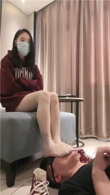 图片[5]_【筱月】跪舔帆布鞋底/丝袜裸足深喉/腿绞窒息_HD绳艺资源