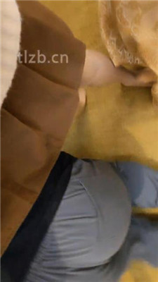 图片[9]_【阮小洁】萝莉主白袜裸足闻舔/踩踏_HD绳艺资源