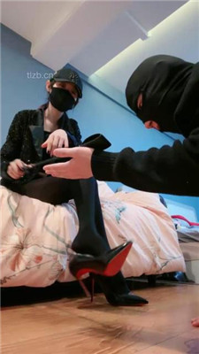 图片[13]_【美娜格格】高跟黑丝S-腿绞窒息/转胯/品尝原味脚【完整版】_HD绳艺资源