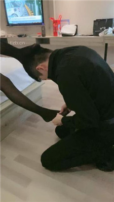 图片[7]_【赵奈奈】高难度挑战虐-藤条抽/踢踹/舔脏鞋深喉/口水/脚踩喂食_HD绳艺资源