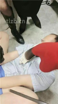 图片[2]_【木子大大】美容院3技师S群虐猥琐顾客【双视角版】_HD绳艺资源