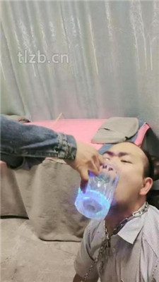 图片[15]_【木子大大】美容院3技师S群虐猥琐顾客【双视角版】_HD绳艺资源