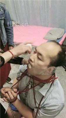 图片[19]_【木子大大】美容院3技师S群虐猥琐顾客【双视角版】_HD绳艺资源