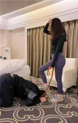 图片[2]_【扶桑】运动女神-椰子鞋白短袜踩虐狗_HD绳艺资源