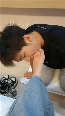 图片[9]_【林十七】气味辱-跪舔运动鞋白袜裸足_HD绳艺资源