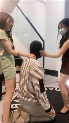 【智恩】双女S高跟旗袍-骑马训练/双人踩踏/耳光sp_HD绳艺资源