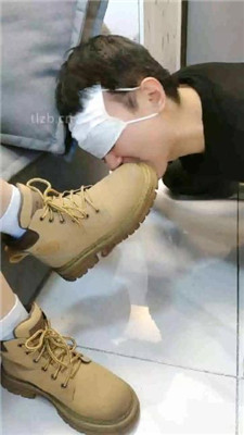 图片[15]_【甜心教主】超高跟踩踏碾压贱奴-喂口水_HD绳艺资源