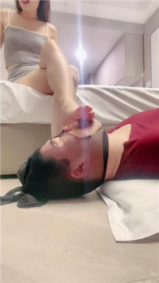 图片[12]_【雅雅】原味肉丝脚碾压踩脚垫-恋足舔【完整版】_HD绳艺资源