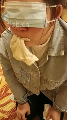 图片[11]_【爱可呀】母畜-舔毛拖鞋/吃白棉袜/脚踩喂食/转胯_HD绳艺资源