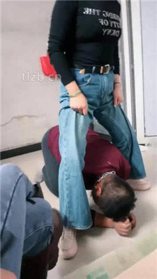 图片[14]_【安静大大】圈养生活-踩脖子/气味控制/踩踏【双视角版】_HD绳艺资源