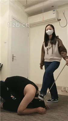 【安静大大】母女S-转胯耳光深喉踩踏【双视角版】_HD绳艺资源