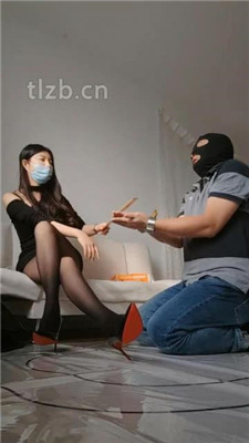 图片[11]_【梓晨】刑具重度sp/黑丝高跟诱惑/跪舔长靴_HD绳艺资源