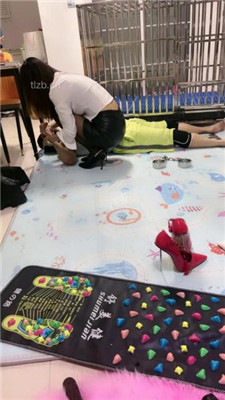 【狠欣然】圈养犬化虐待情侣奴【下】_HD绳艺资源