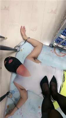 图片[5]_【狠欣然】圈养犬化虐待情侣奴【下】_HD绳艺资源