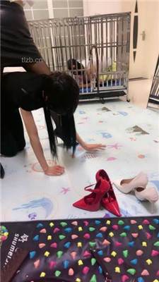 图片[11]_【狠欣然】圈养犬化虐待情侣奴【上】_HD绳艺资源