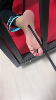 图片[4]_【狠欣然】圈养犬化虐待情侣奴【中】_HD绳艺资源