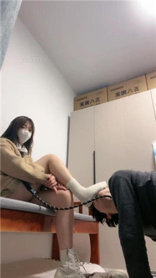 图片[20]_【樱子大人】帆布鞋踢踹/强迫舔脏鞋/夹腿_HD绳艺资源