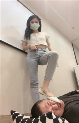 图片[6]_【樱木花椒】平底鞋裸足-脸部摧残_HD绳艺资源