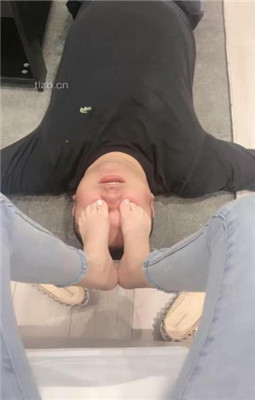 图片[16]_【樱木花椒】平底鞋裸足-脸部摧残_HD绳艺资源