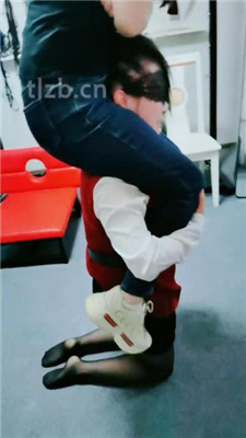 图片[15]_【梦幻大大】双S-带00后堂妹玩母畜_HD绳艺资源