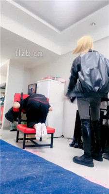 图片[9]_【兔兔大大】骑马爬行/舔脏鞋底/训练/踩踏/闻臭脚_HD绳艺资源