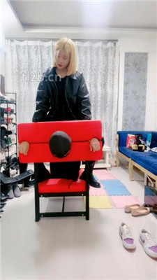 图片[11]_【兔兔大大】骑马爬行/舔脏鞋底/训练/踩踏/闻臭脚_HD绳艺资源