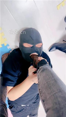 图片[15]_【兔兔大大】骑马爬行/舔脏鞋底/训练/踩踏/闻臭脚_HD绳艺资源