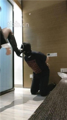 图片[3]_【橘子S】长靴S-废物就应该被踢_HD绳艺资源