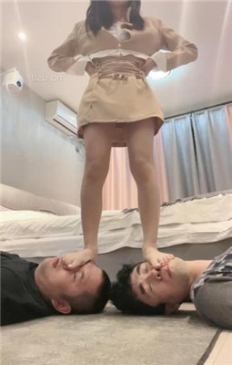 图片[14]_【樱木花椒】铆钉平底鞋虐废脚下父子奴-超强深喉_HD绳艺资源