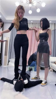 图片[13]_【麋鹿银儿】4S群虐-高难度挑战踢踹圈踢/跳踩耳光/坐垫_HD绳艺资源